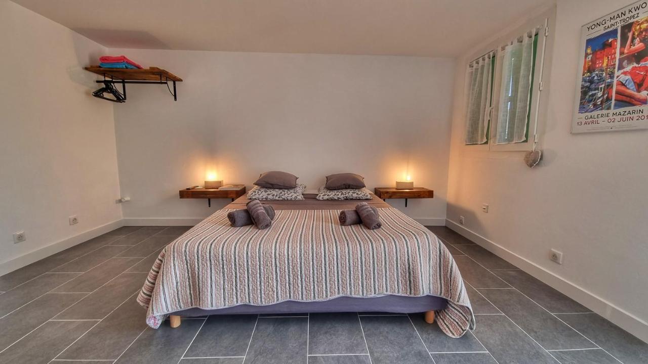 La Maison Du Bonheur Cotignac Esterno foto