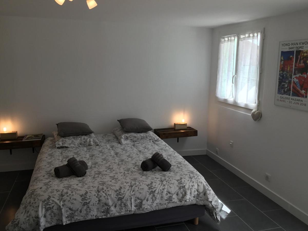 La Maison Du Bonheur Cotignac Esterno foto