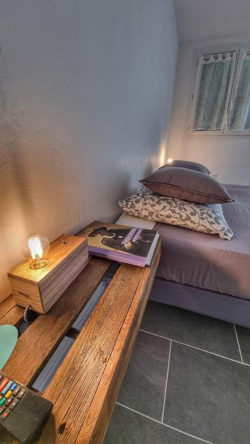 La Maison Du Bonheur Cotignac Esterno foto