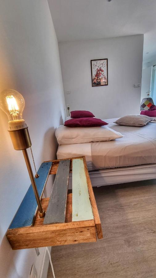 La Maison Du Bonheur Cotignac Esterno foto